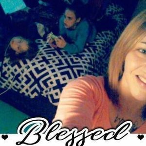 Meet your Posher, Danielle